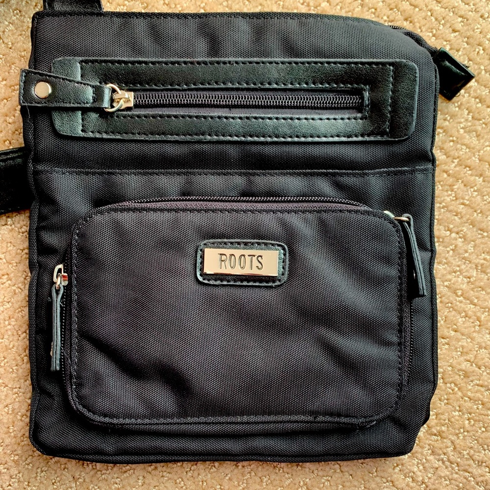 Roots crossbody bag